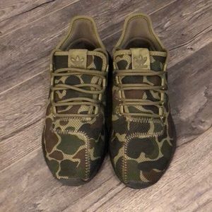 Boys adidas Tubular shadow shoes